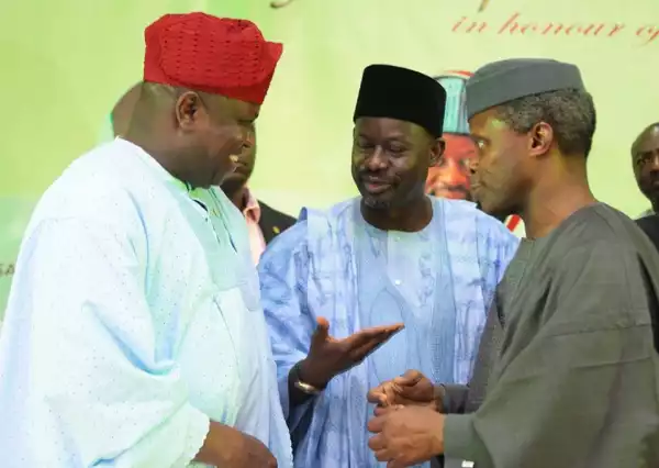 Photos: Osinbajo, Ambode, Obiano And Other Former Students Receive Award From UNILAG